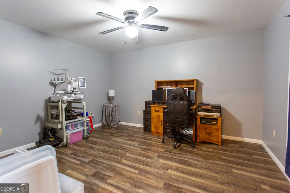 1194 Blackshear Hwy Baxley, GA 31513
