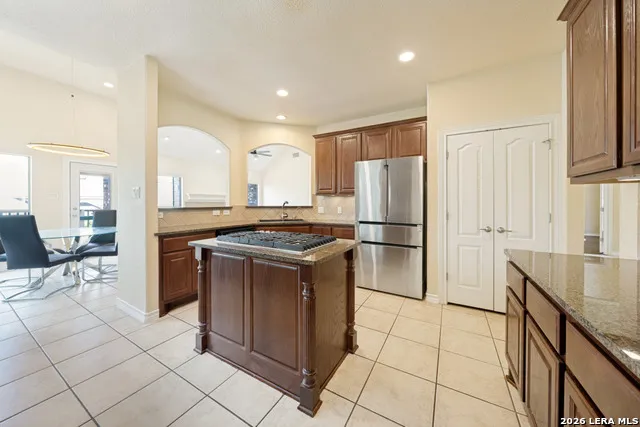 18210 MANTLE DR San Antonio, TX 78258