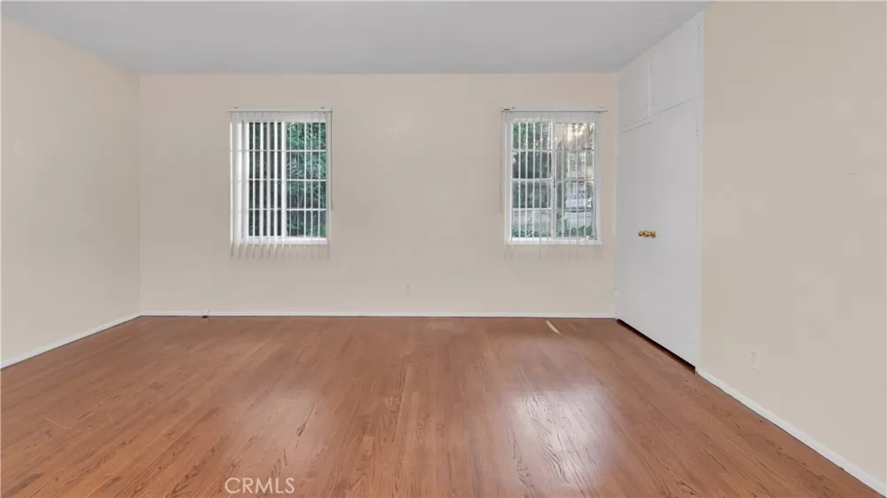 154 S Lima Street Sierra Madre, CA 91024