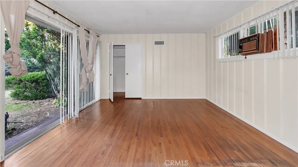 154 S Lima Street Sierra Madre, CA 91024