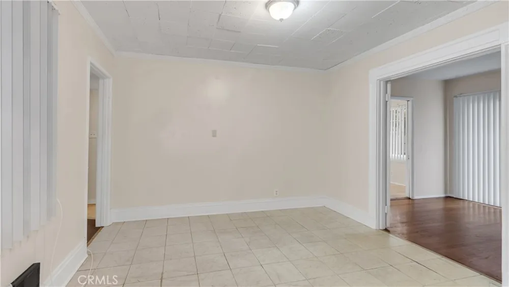 154 S Lima Street Sierra Madre, CA 91024