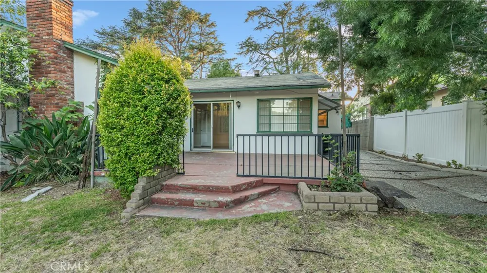154 S Lima Street Sierra Madre, CA 91024