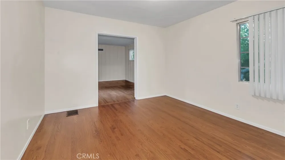 154 S Lima Street Sierra Madre, CA 91024