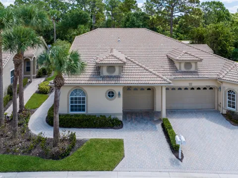 7078 Torrey Pines Circle