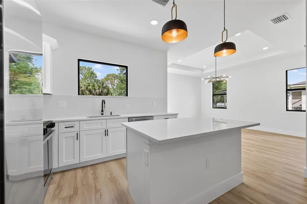 7841 SONTAG AVENUE North Port, FL 34291