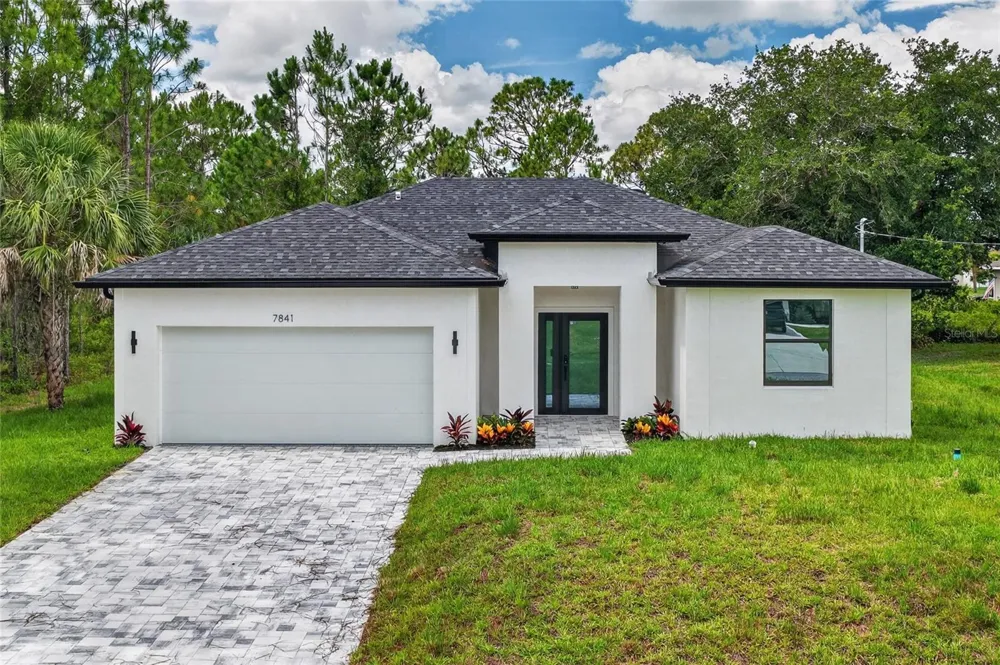 7841 SONTAG AVENUE North Port, FL 34291
