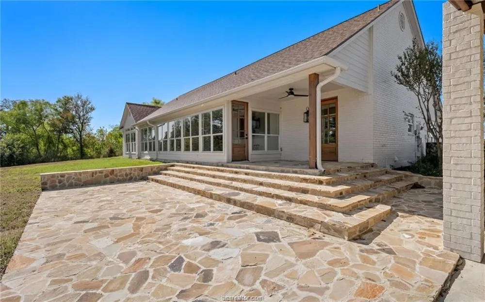 4791 State Highway 21 W (+/- 25 acres) Caldwell, TX 77836