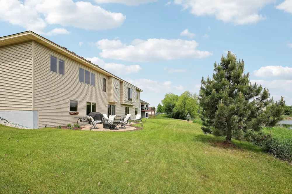4972 Kassel Avenue NE Albertville, MN 55301