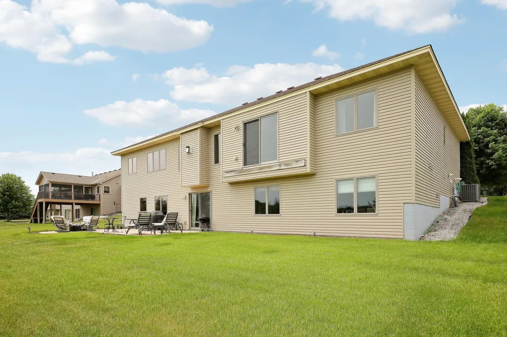4972 Kassel Avenue NE Albertville, MN 55301