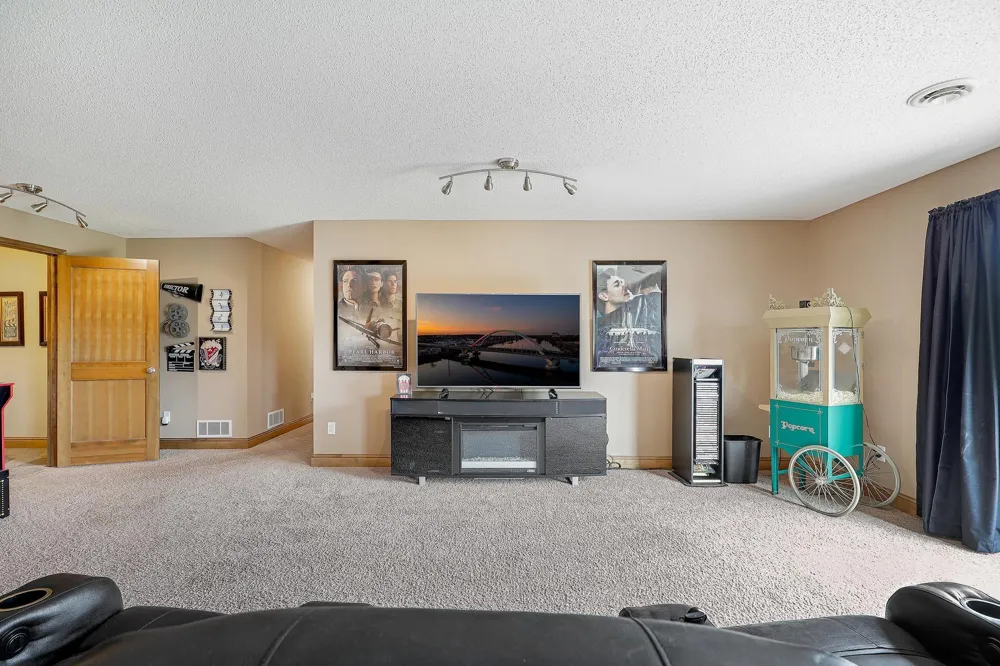 4972 Kassel Avenue NE Albertville, MN 55301