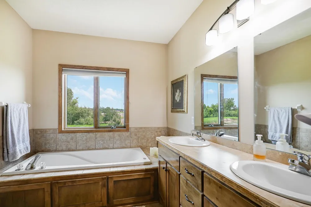 4972 Kassel Avenue NE Albertville, MN 55301