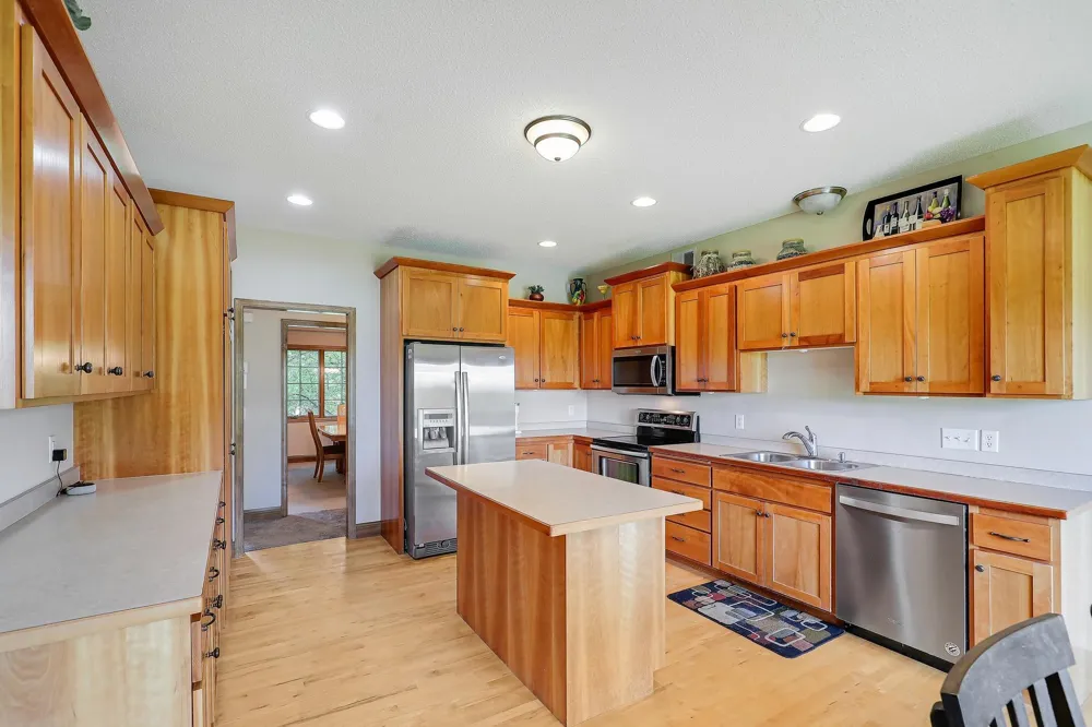 4972 Kassel Avenue NE Albertville, MN 55301