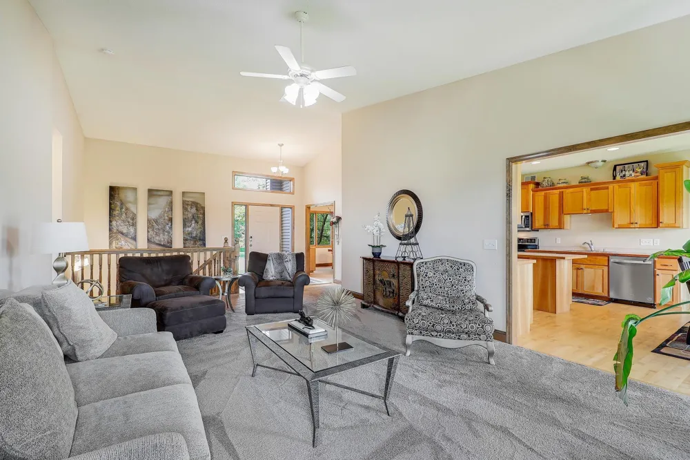 4972 Kassel Avenue NE Albertville, MN 55301