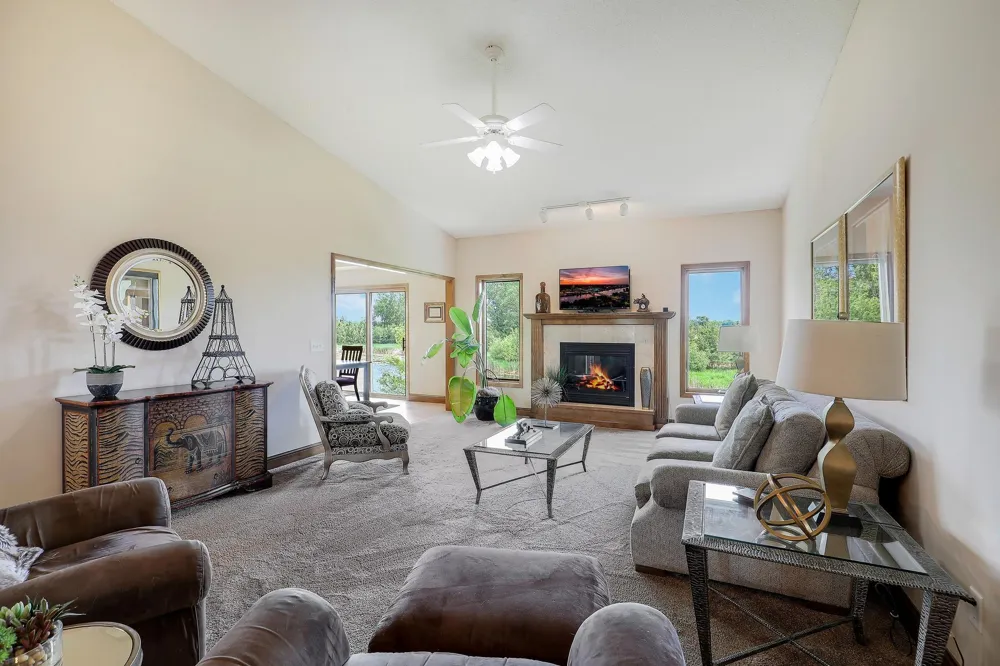 4972 Kassel Avenue NE Albertville, MN 55301