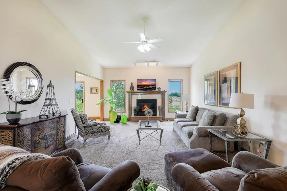 4972 Kassel Avenue NE Albertville, MN 55301