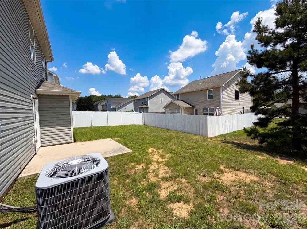 1708 Sawtooth Court Landis, NC 28088