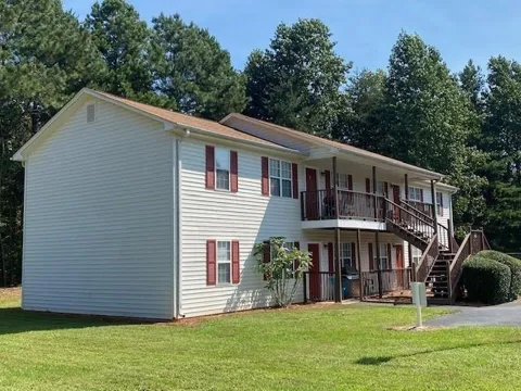 107 L Rock Garden Place