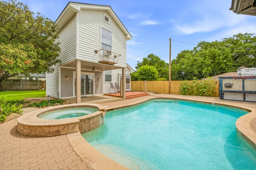 5614 Hondo Drive De Cordova, TX 76049