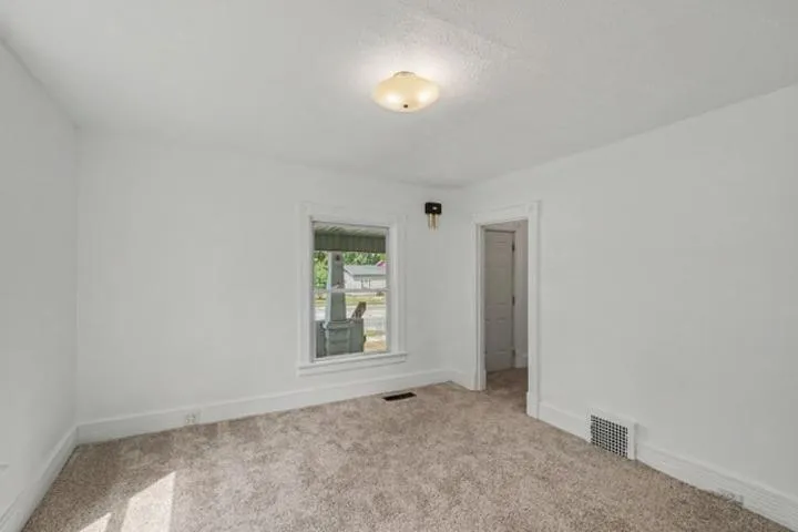 221 W Center Street Alma City, MI 48801