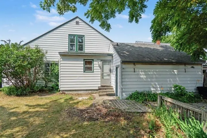 221 W Center Street Alma City, MI 48801