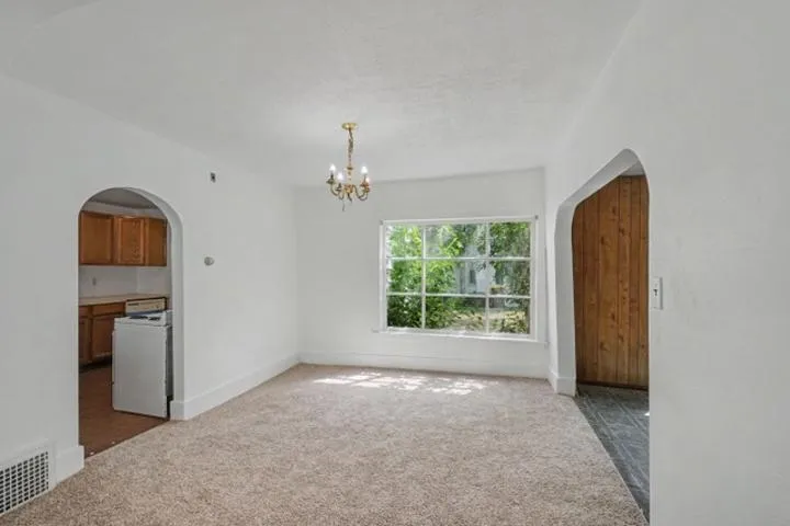 221 W Center Street Alma City, MI 48801