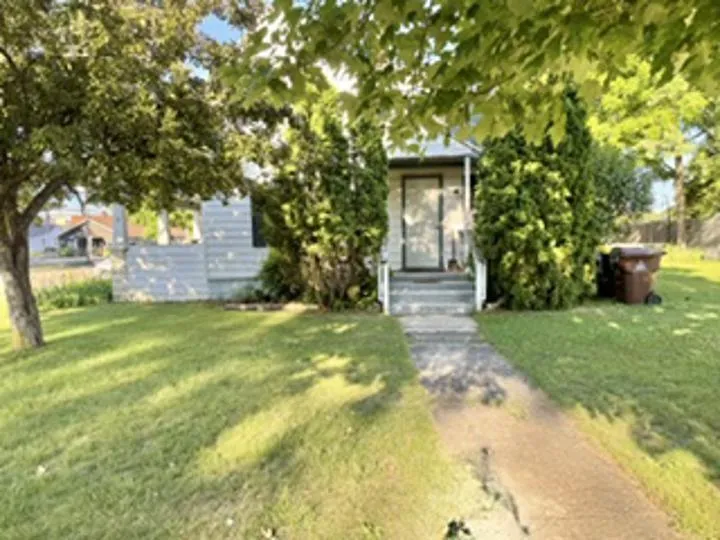 221 W Center Street Alma City, MI 48801