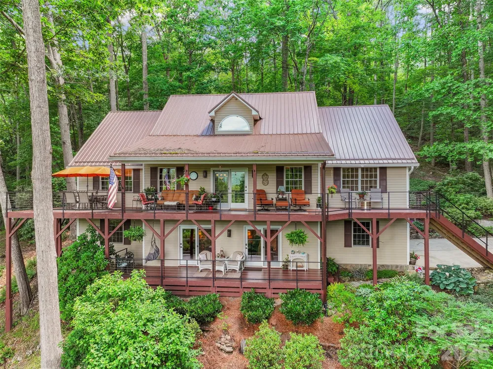 233 Rocky Face Drive Canton, NC 28716