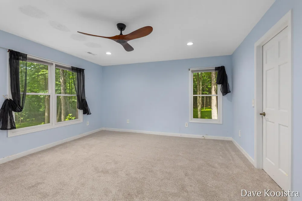 5133 Streamside Court NE Rockford, MI 49341