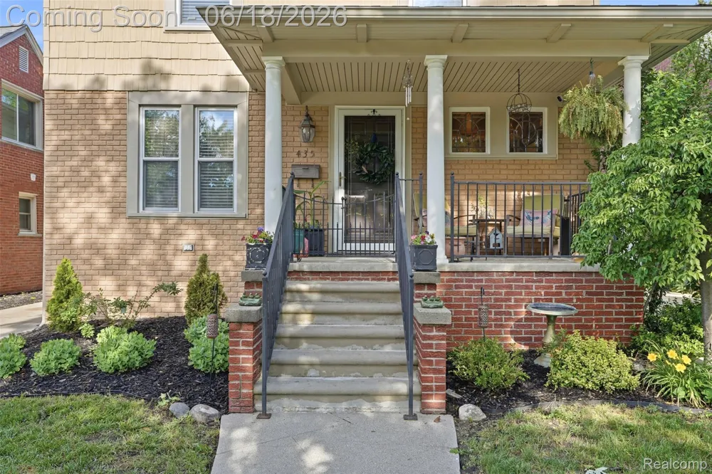 435 Melborn Street Dearborn City, MI 48128