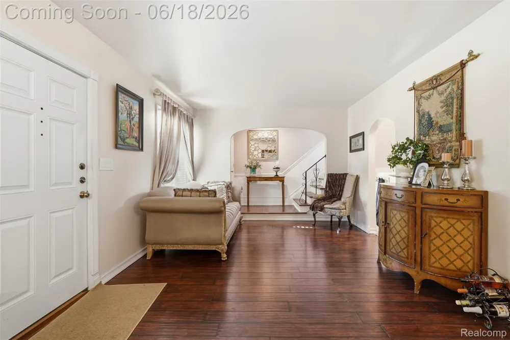 435 Melborn Street Dearborn City, MI 48128