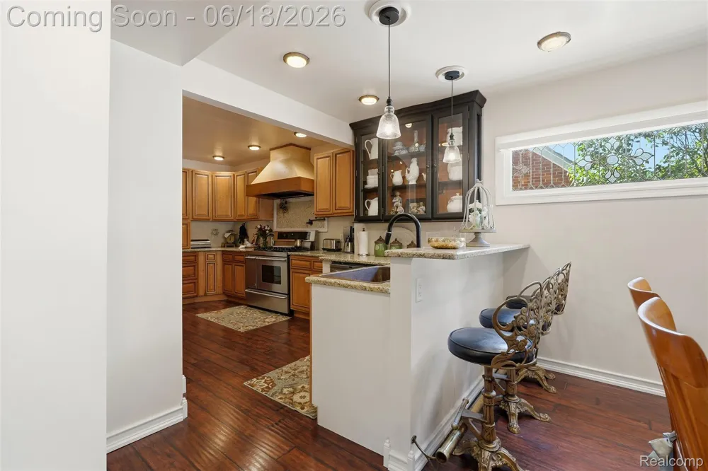 435 Melborn Street Dearborn City, MI 48128