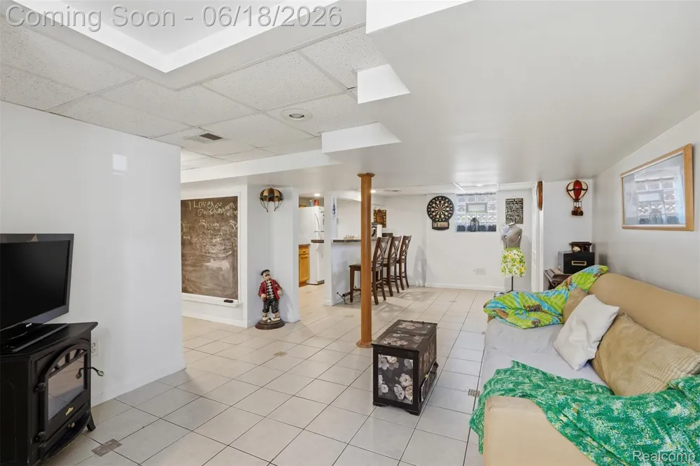 435 Melborn Street Dearborn City, MI 48128