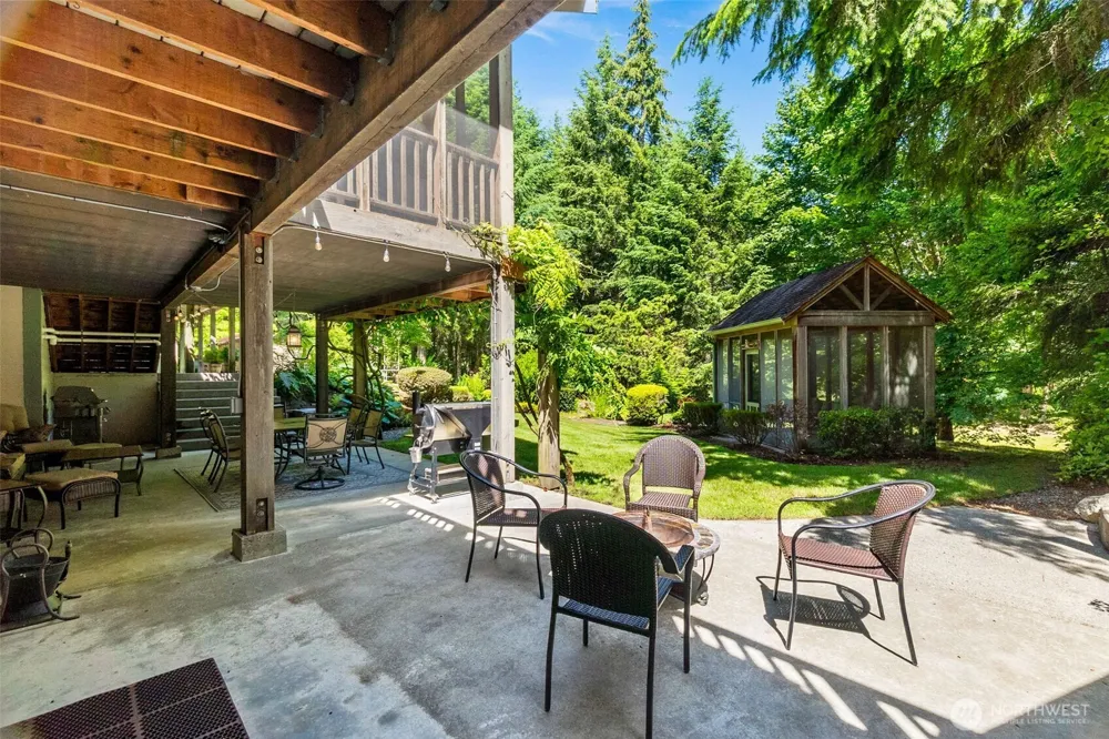 11500 Weisenberger Road SE Rainier, WA 98576