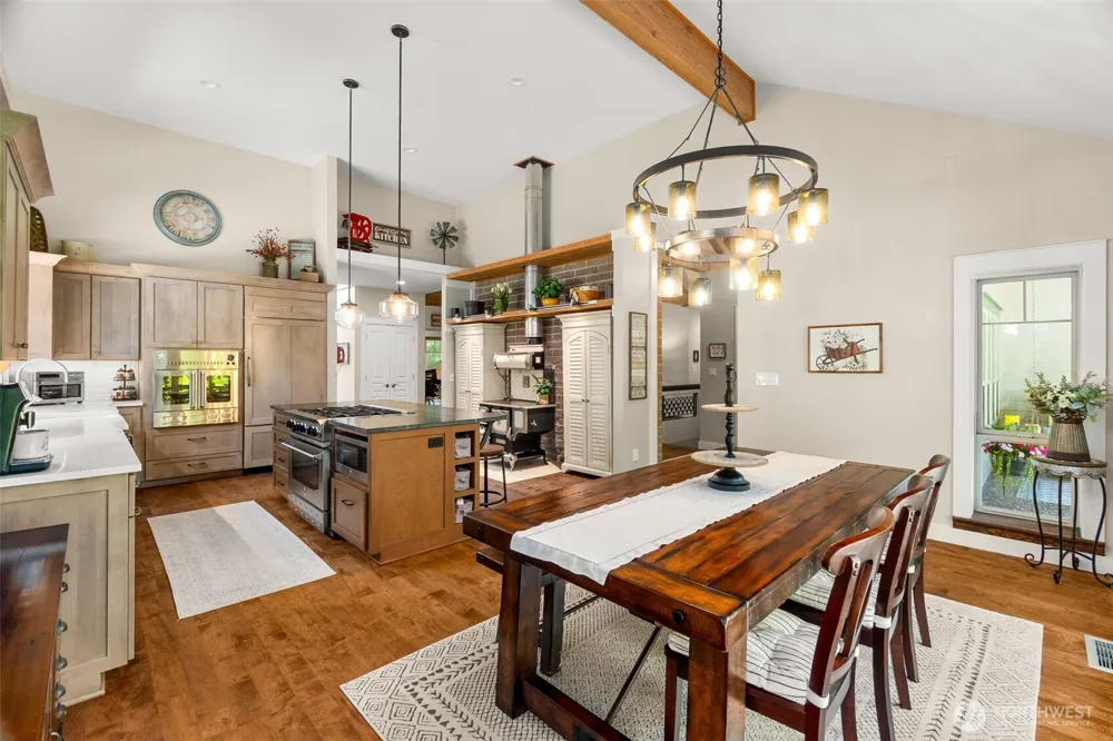 11500 Weisenberger Road SE Rainier, WA 98576