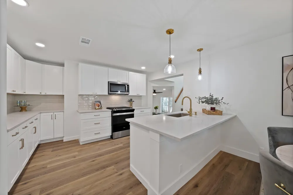 2926 Hillglenn Road Dallas, TX 75228