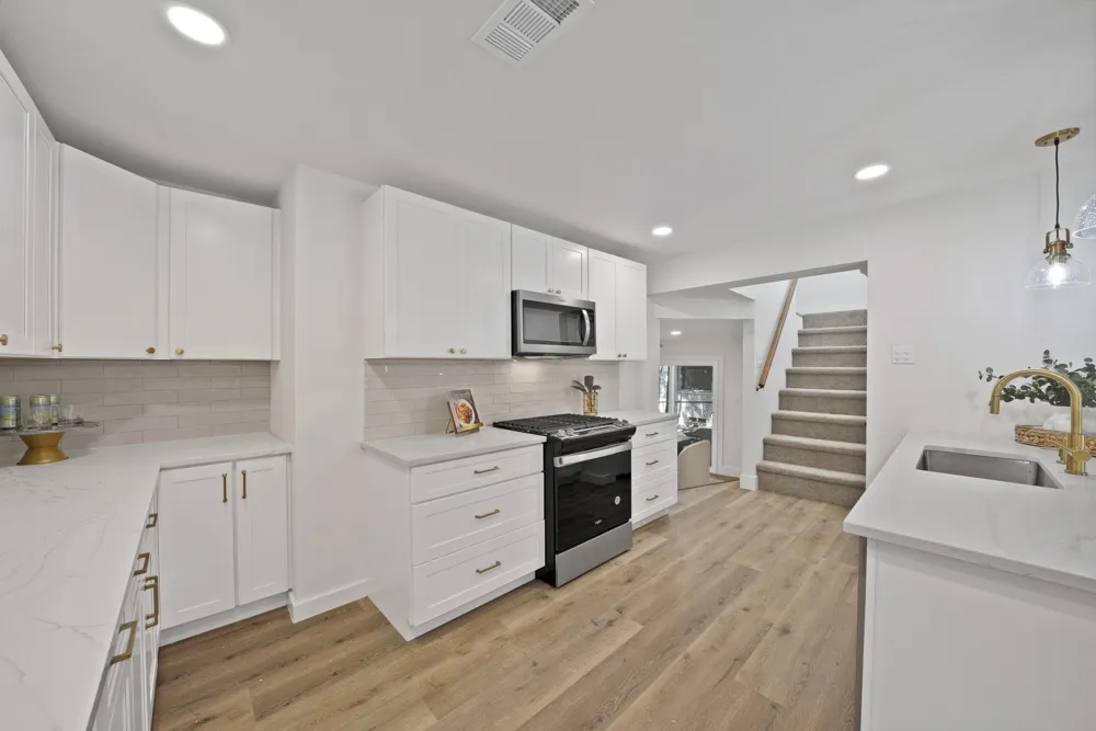 2926 Hillglenn Road Dallas, TX 75228