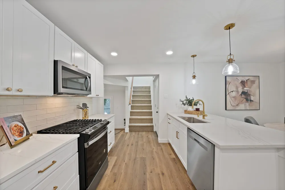 2926 Hillglenn Road Dallas, TX 75228