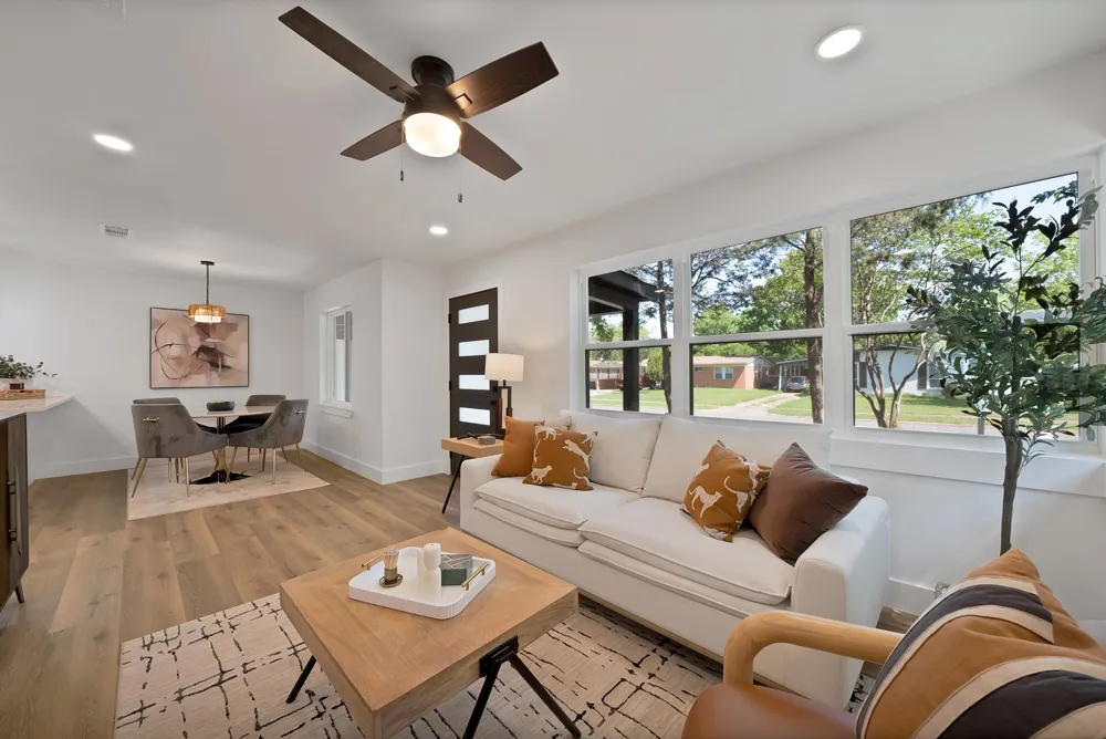 2926 Hillglenn Road Dallas, TX 75228