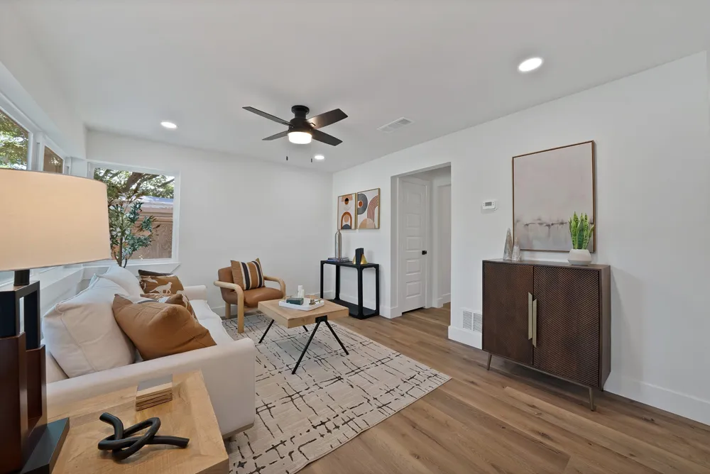 2926 Hillglenn Road Dallas, TX 75228