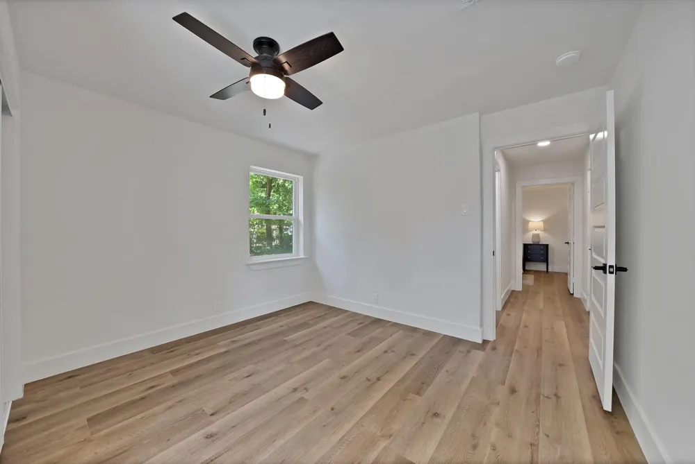 2926 Hillglenn Road Dallas, TX 75228