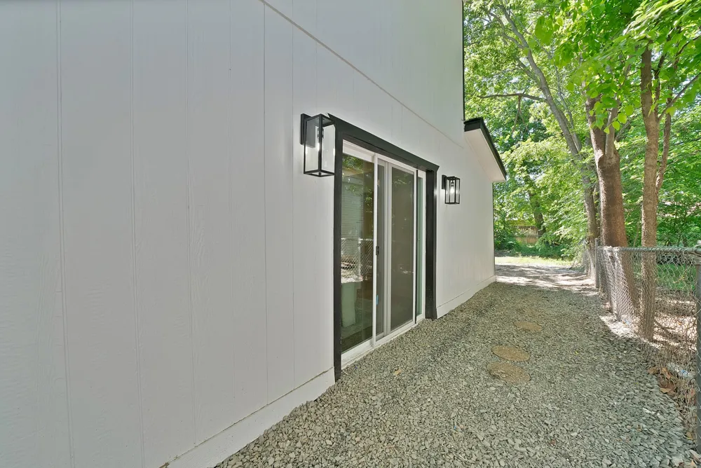 2926 Hillglenn Road Dallas, TX 75228
