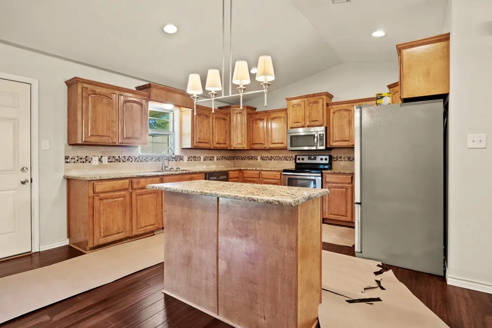 119 Billy Daniels Mt Pleasant, TX 75455