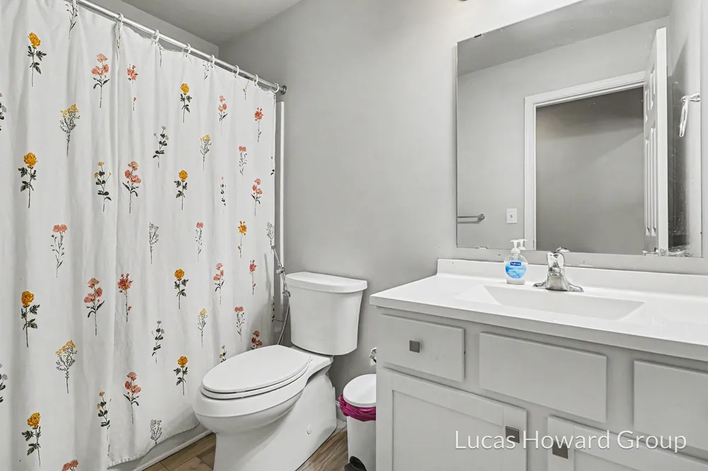 1678 Harper Grove Lane Vicksburg, MI 49097