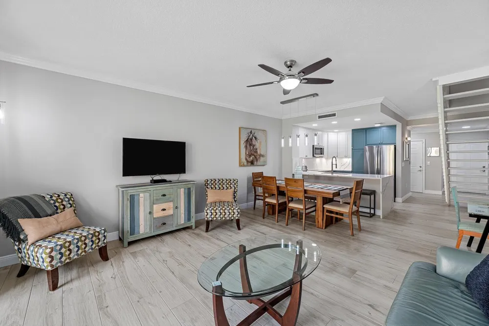 11775 St Andrews Place #103 Wellington, FL 33414