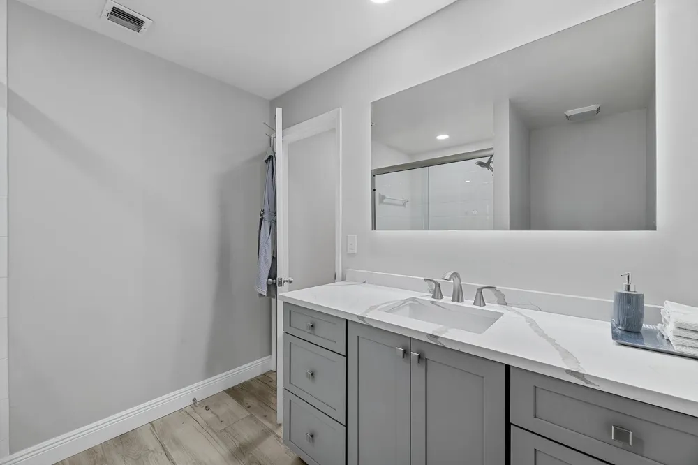 11775 St Andrews Place #103 Wellington, FL 33414