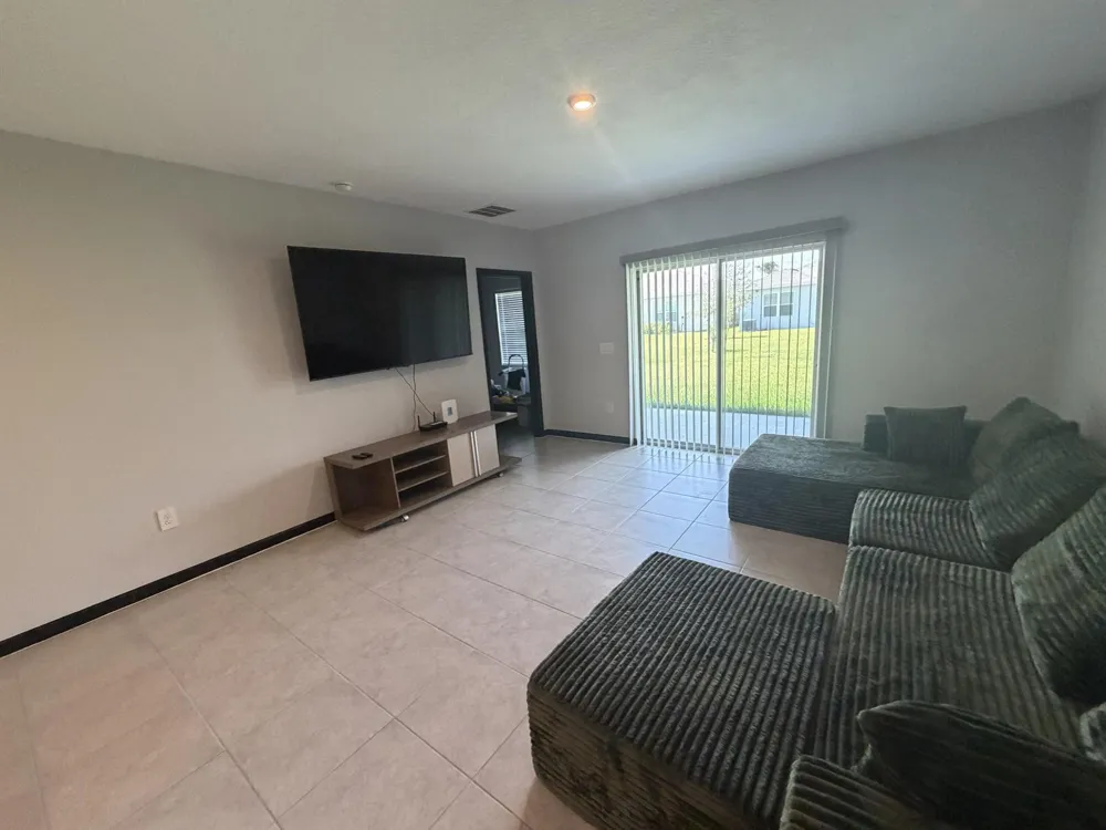 845 Persimmon Place Fort Pierce, FL 34981