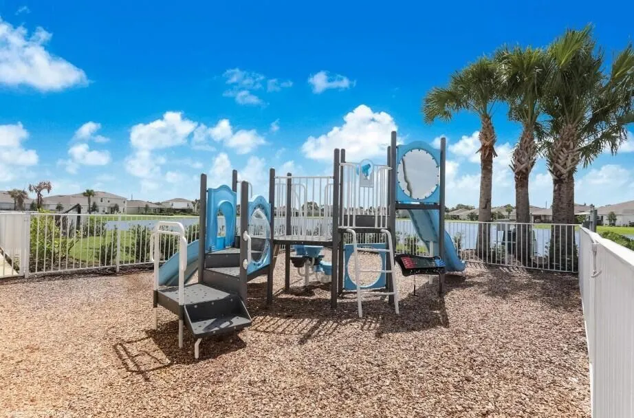 845 Persimmon Place Fort Pierce, FL 34981