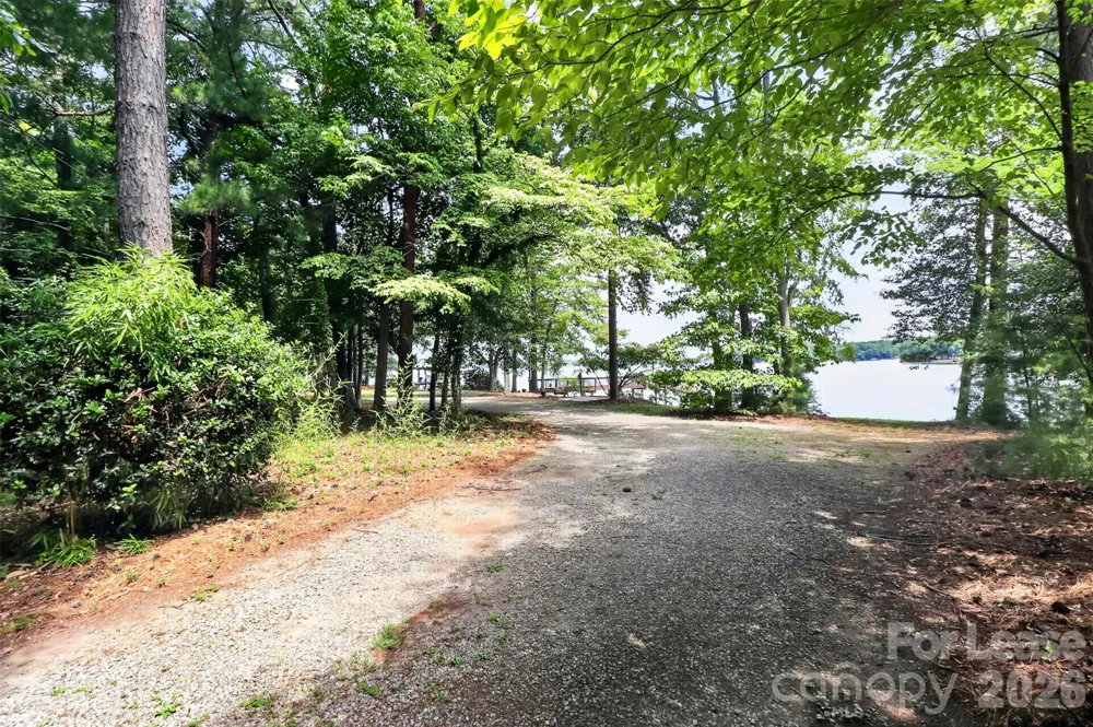 120 Stepaside Lane Mooresville, NC 28117
