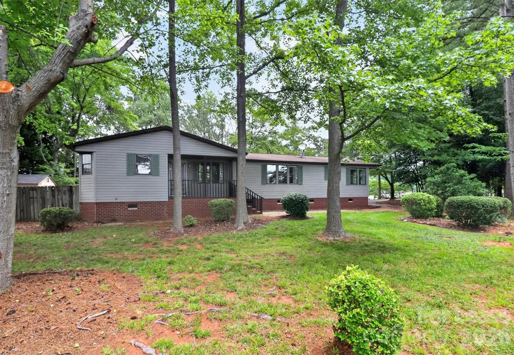 120 Stepaside Lane Mooresville, NC 28117