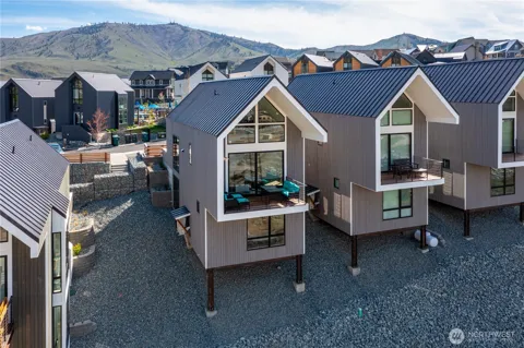 1414 Cottage Lane